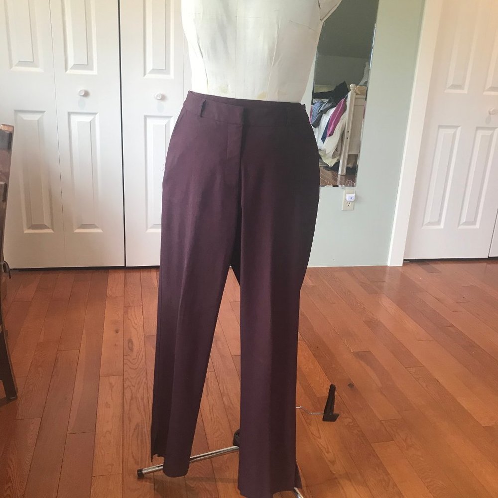 Burgundy trouser w/side slit
